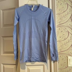 LULULEMON long sleeve top NWOT